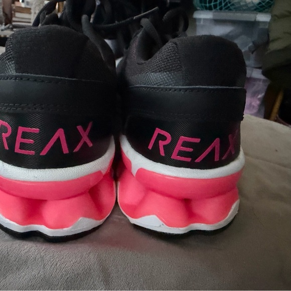 Nike Black and Pink Women's REAX Running Shoes - Picture 4 of 5